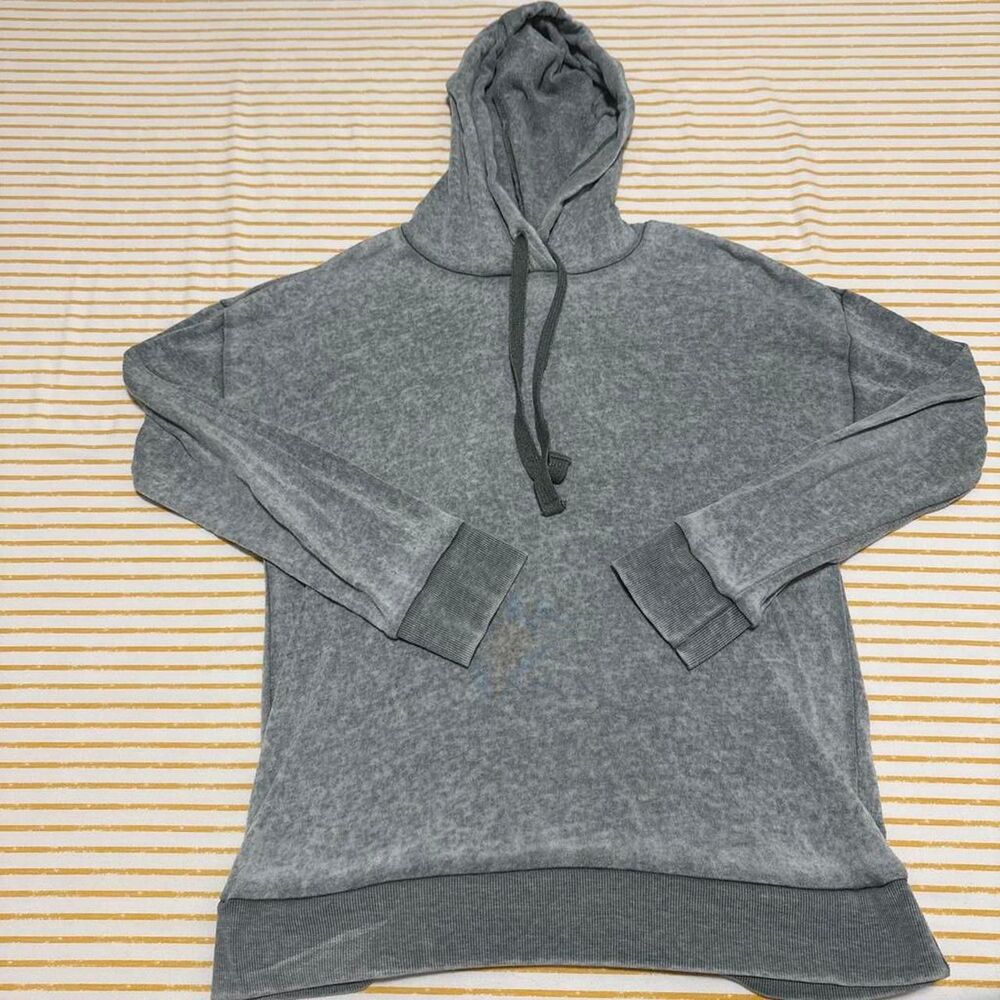Liv-outdoor Women's Grey Hoodie